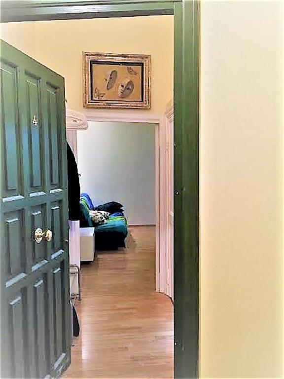 Casa Vacanze Colosseum By Alice โรม ภายนอก รูปภาพ